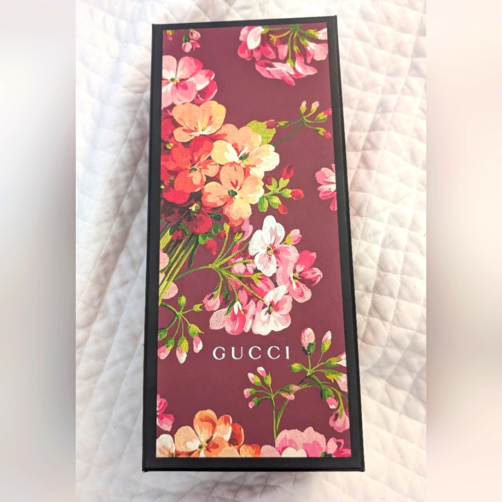Gucci‎ Blooms Logo box only